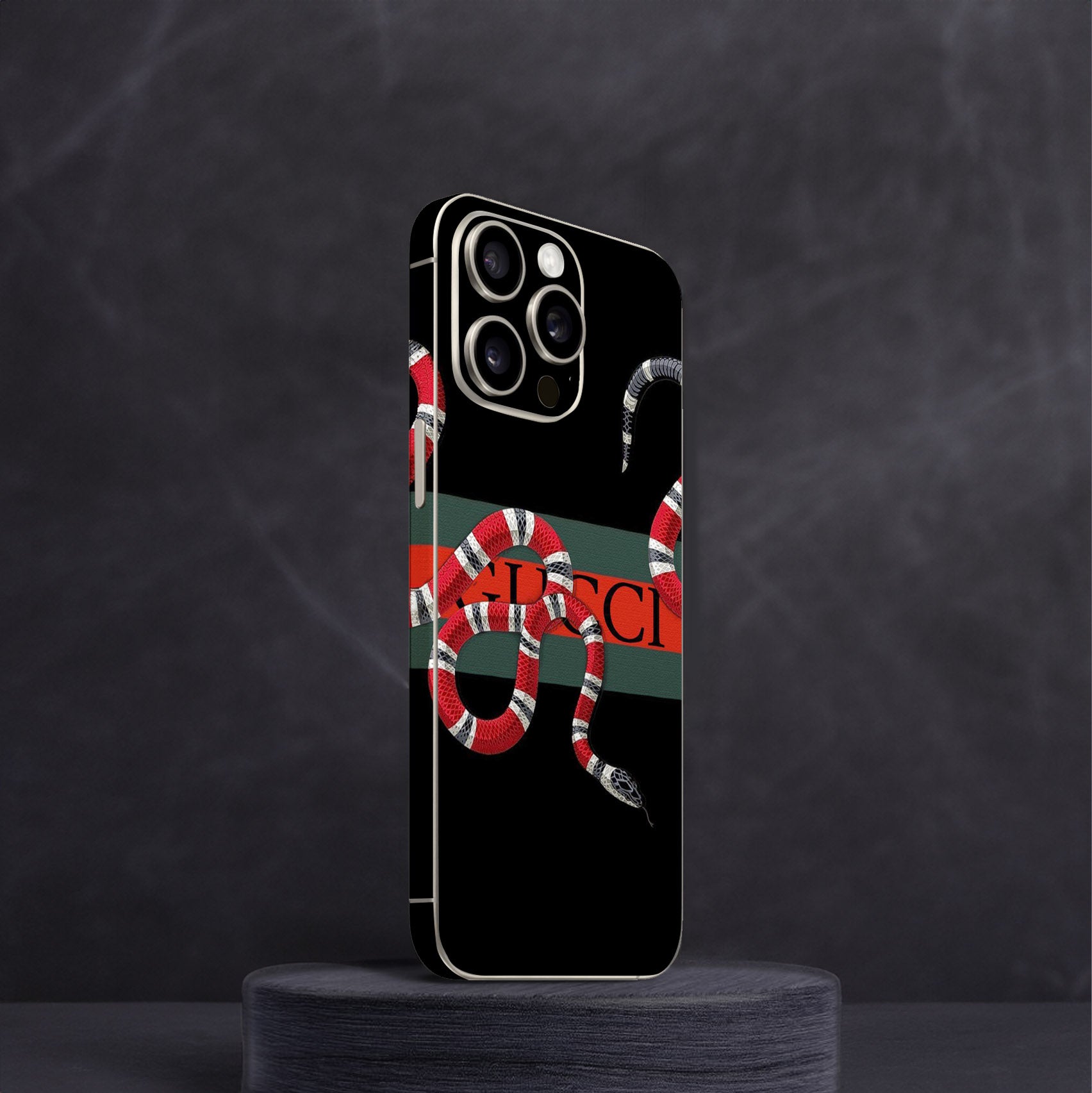 Gucci Snake 1 Mobile Skin